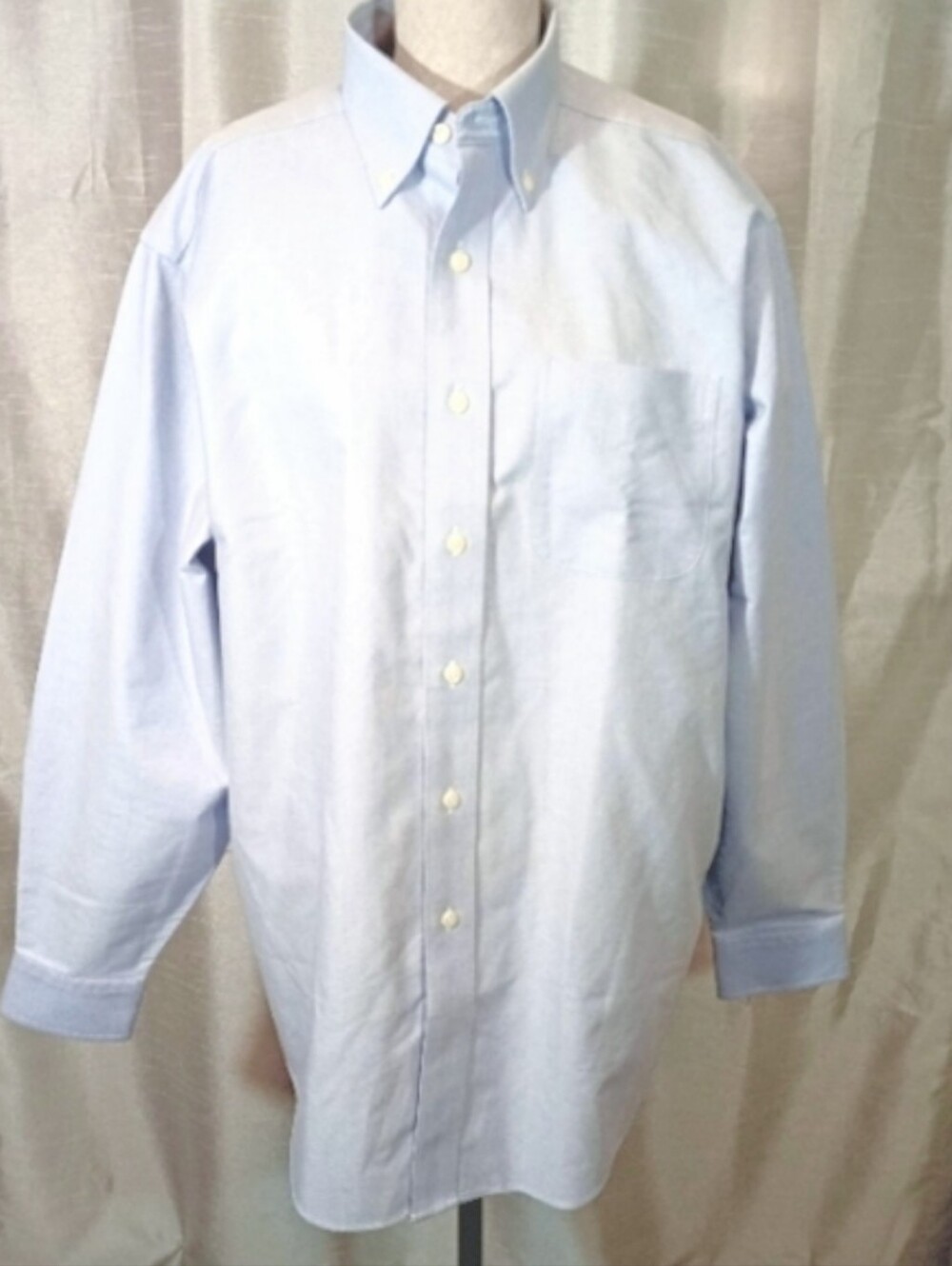 LL Bean Button Down shirt 16.5/33 Men Blue Non Iron Long Sleeve, Collar, Pocket